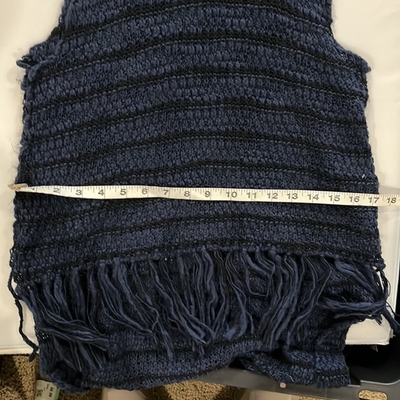 SALE! Bought at Buckle - Navy Blue Cowl Neck Fringe Sweater by Gimmicks - Small - Picture 12 of 15